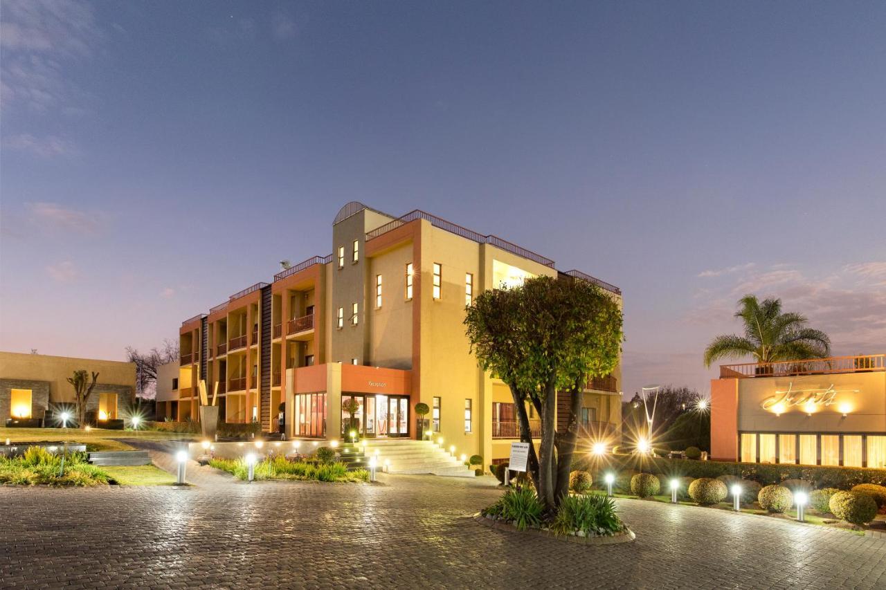 St Andrews Hotel And Spa Йоханесбург Екстериор снимка